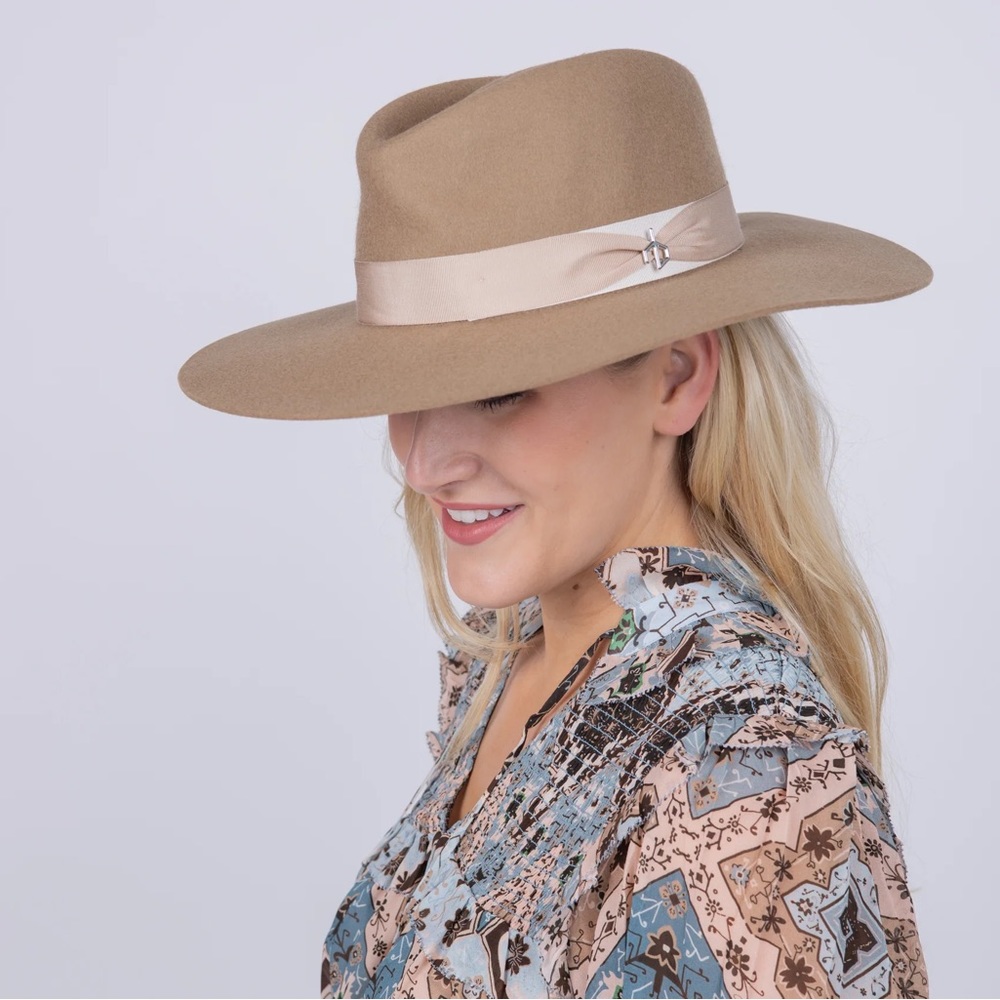 NWT Rag & Bone Thames Fedora in Camel